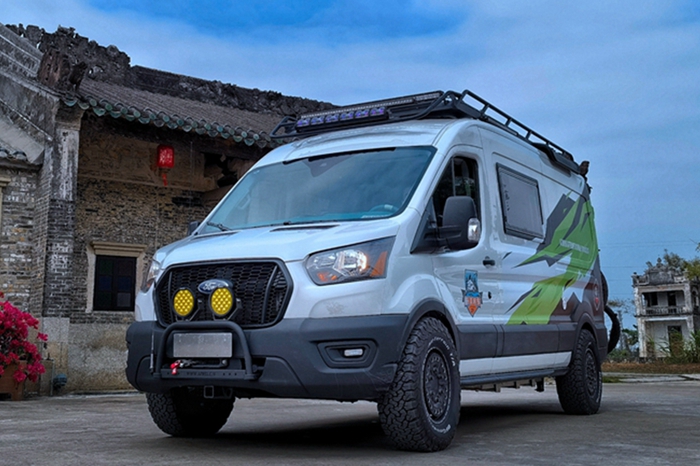 旅行通勤商旅為一體！全新旅美速騰福特F350路航者四驅(qū)商旅房車堪稱全能